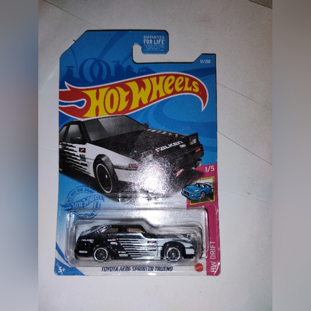 Hot Wheels HW Drift Toyota AE86 Sprinter Trueno